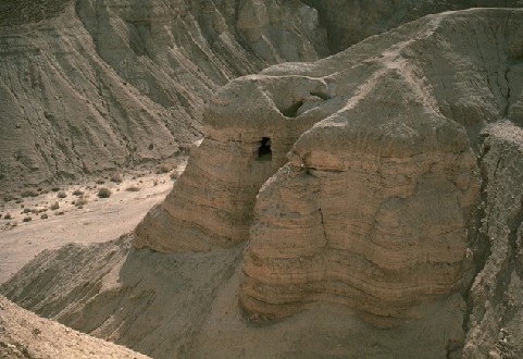 Dead sea scroll cave