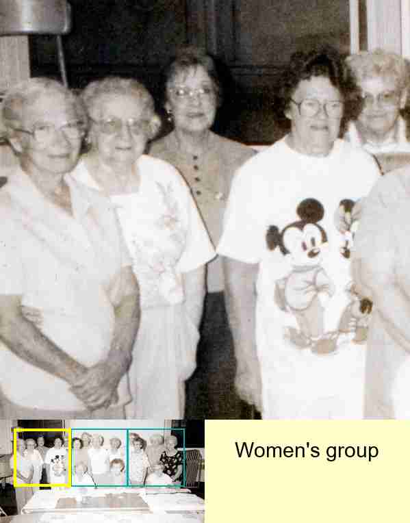 Women's group : 1/3