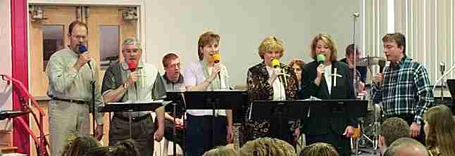 Praise group, 2001