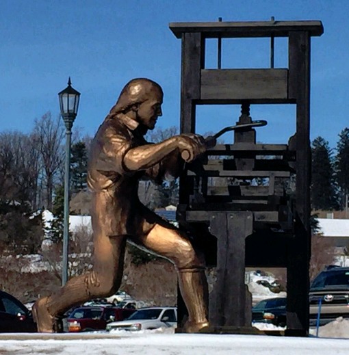 Benjamin Franklin printer statue at Masonic Homes